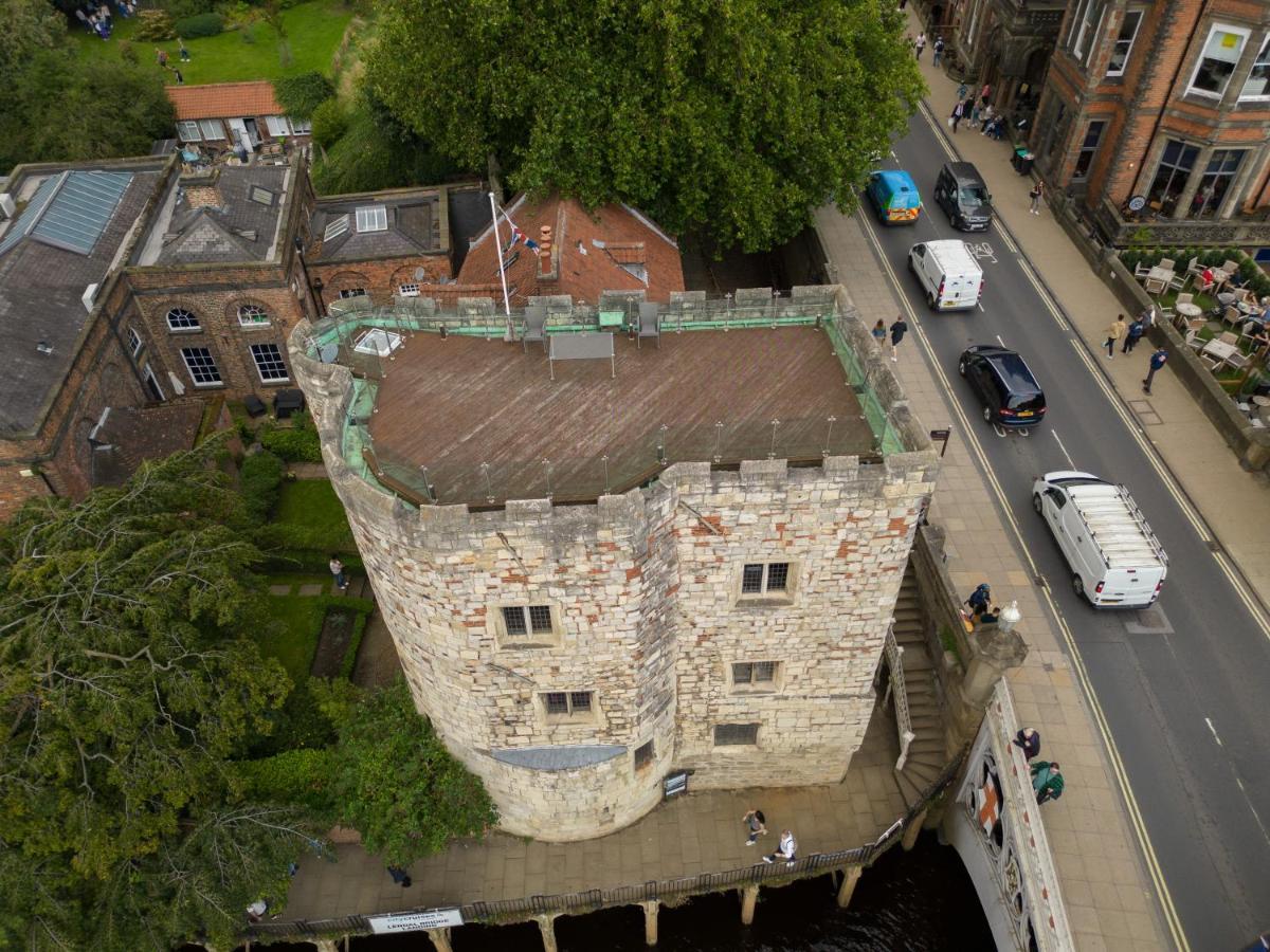 Villa Lendal Tower à York Extérieur photo